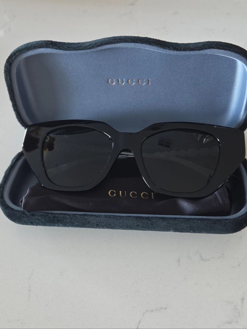Gucci Crystal-Embellished Sunglasses Temple in Silver & Gold